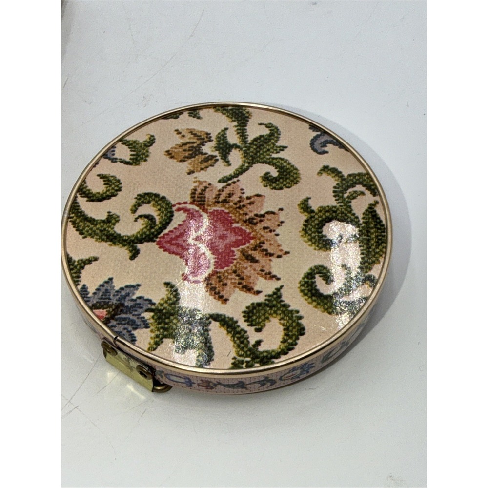 Vtg 60s Japan Round Folding Double-Mirror Compact W/Stand CrossStitch Floral Box - Picture 9 of 10